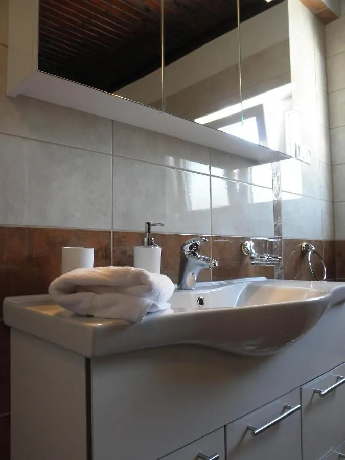 Penzion Apartment-Rooms Preka New Translation