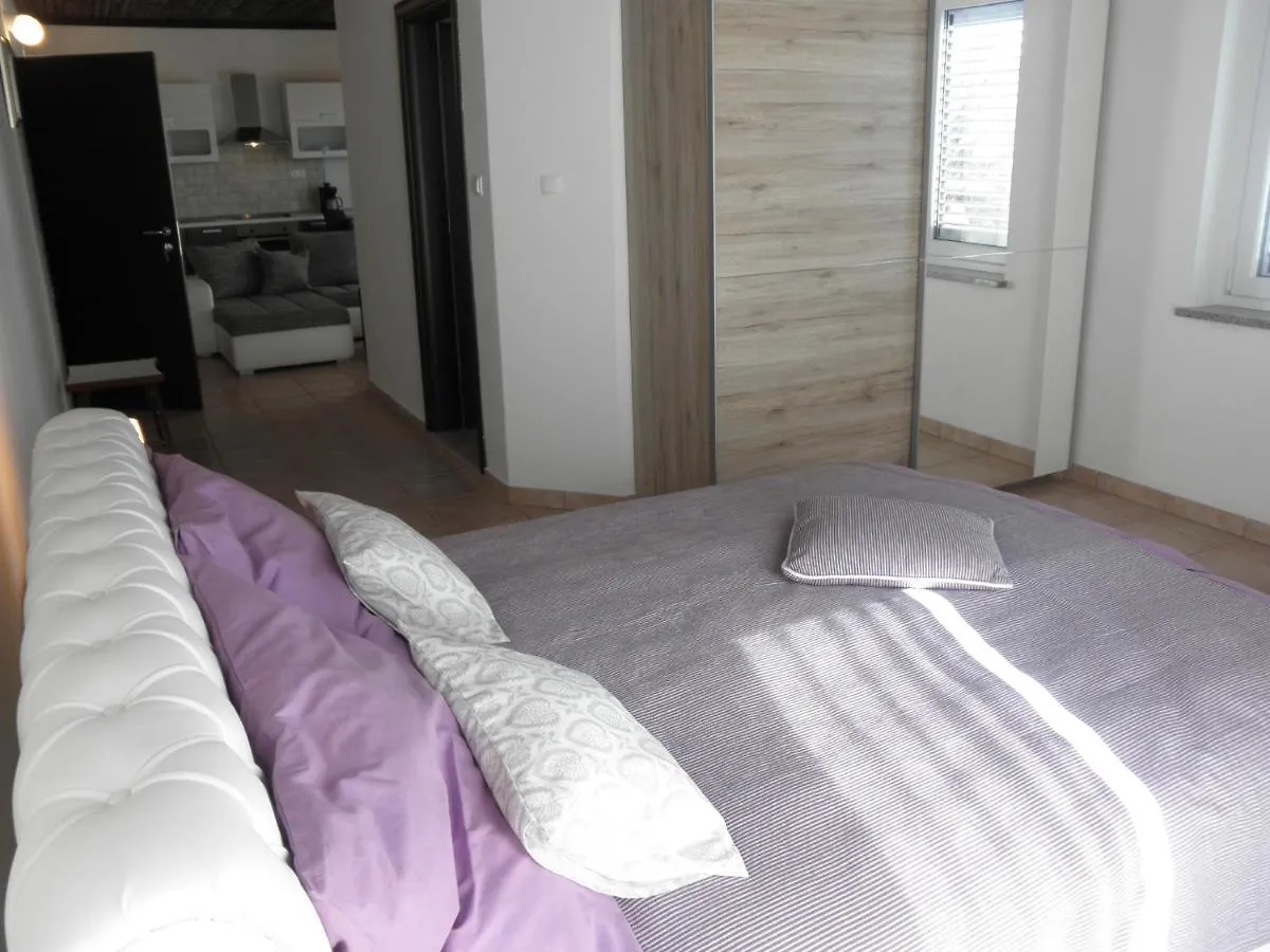 Apartment-Rooms Preka New Translation Penzion